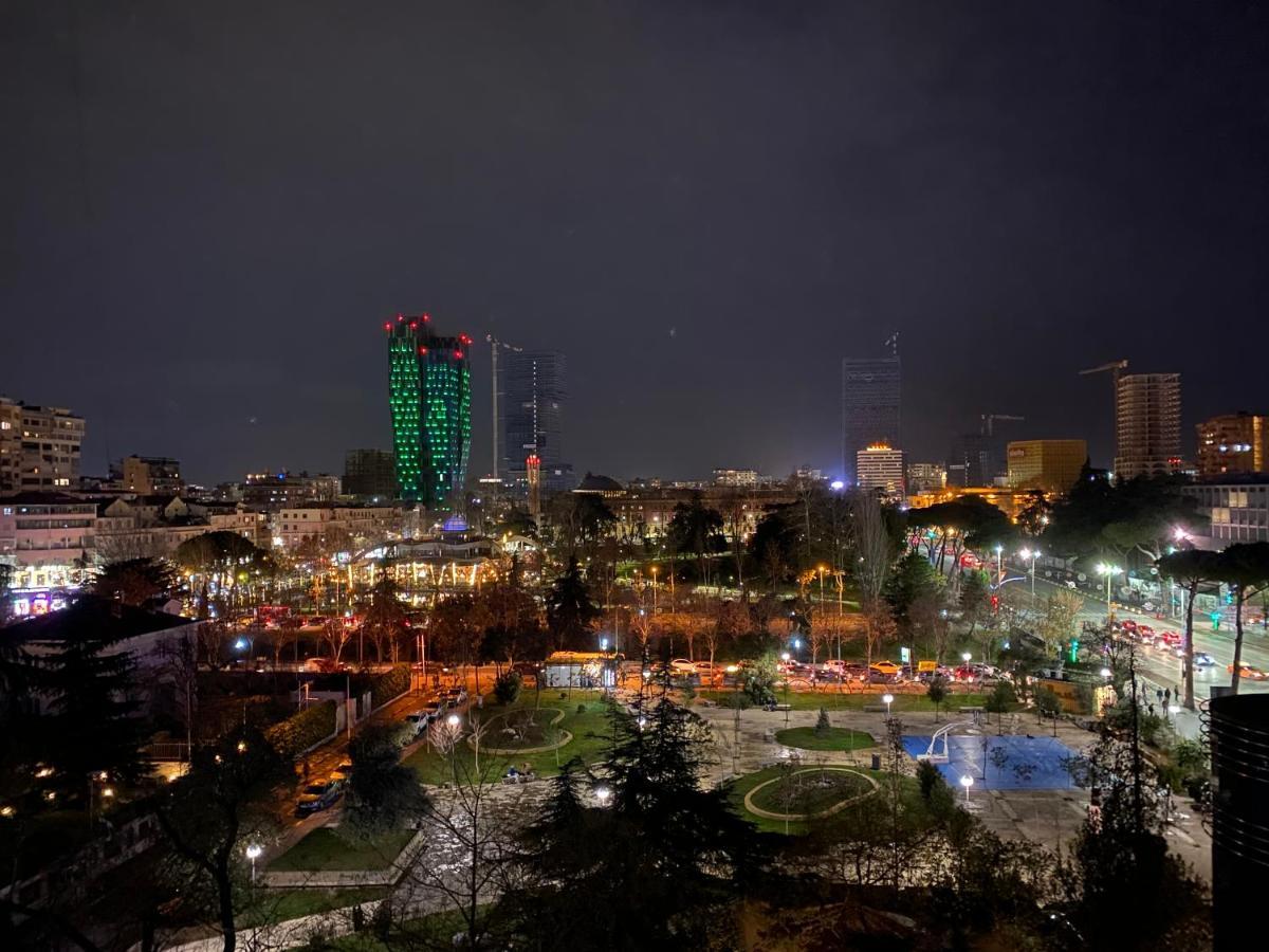 Amo Tower Tirana Center Daire Dış mekan fotoğraf