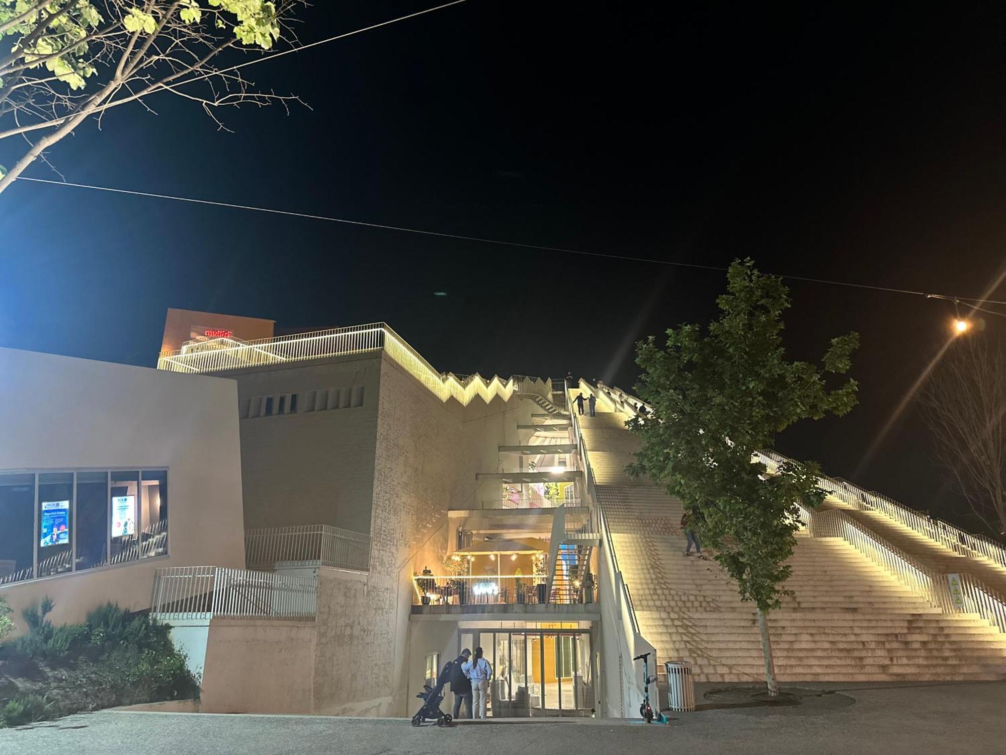 Amo Tower Tirana Center Daire Dış mekan fotoğraf